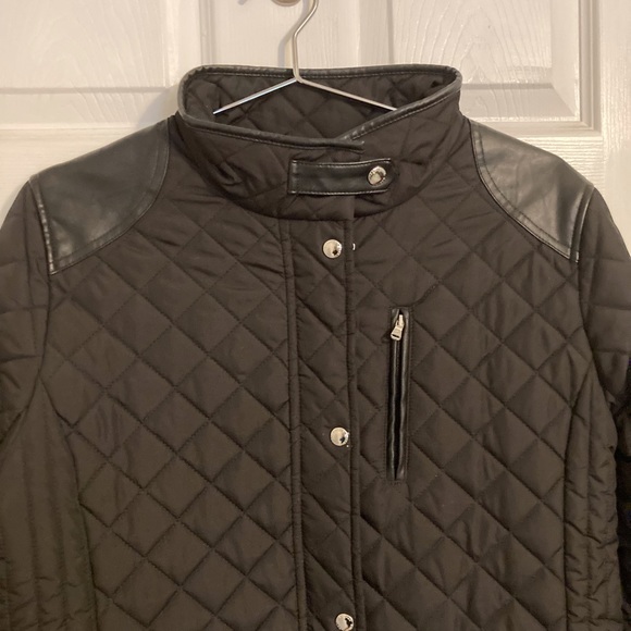 Ralph Lauren Jacket. Faux Leather Trim. Diamond-Quilted.Adjust Snap Tabs On Back - Picture 5 of 8